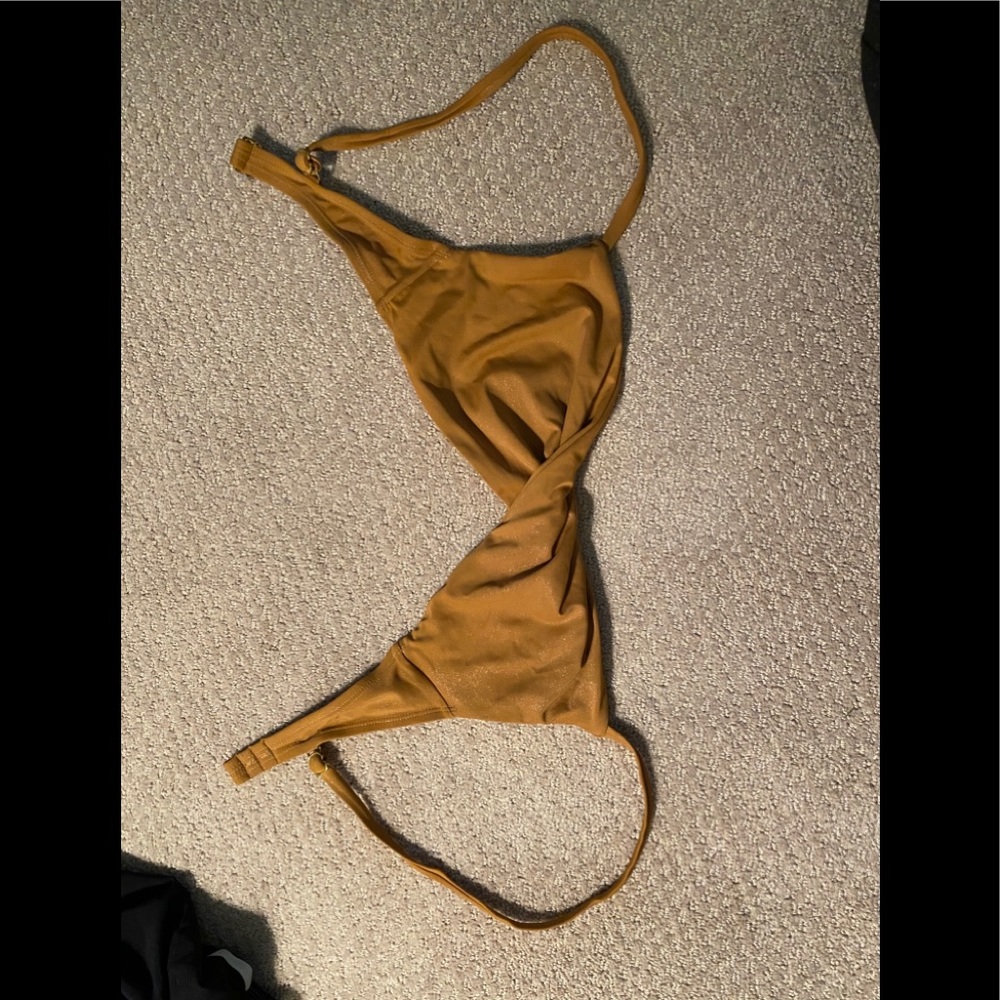Bikini top